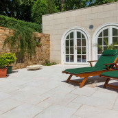 Levante Crema feinrau Terrasse