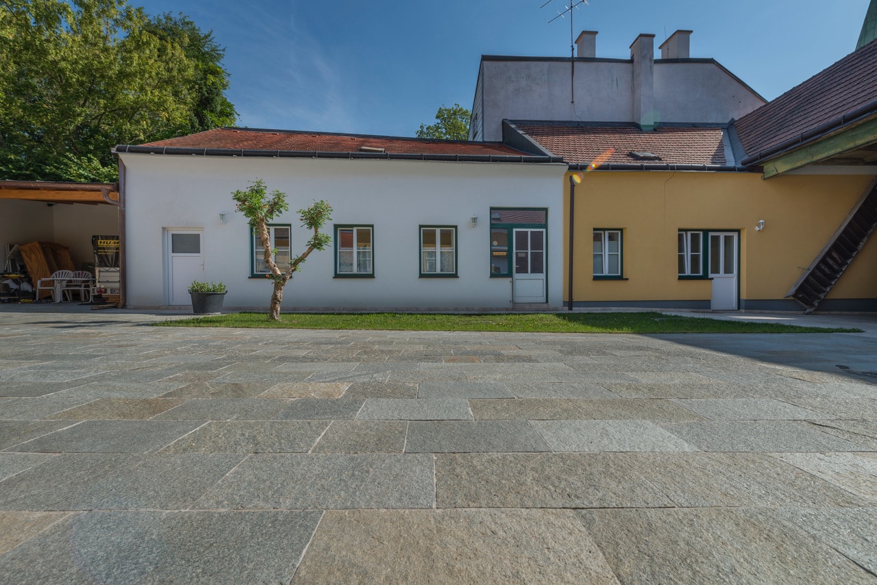 TERRASSENBODEN GNEIS SPALTRAU – 1