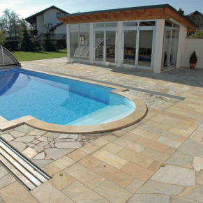 Quarzit Schwimmbadumrandung