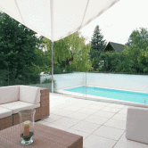 Modernes Haus mit Pool