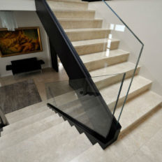 Levante Crema Steintreppe