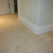 Natursteinboden Levante Crema antik