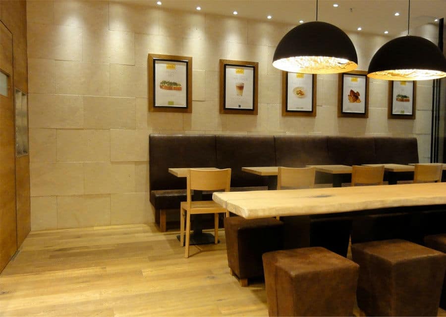 Steinplatten Wand
