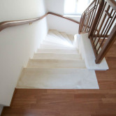 Steintreppe innen