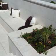 Hartkalkstein Levante Crema sandgestrahlt - Gartenanlage-Levante-Crema 8