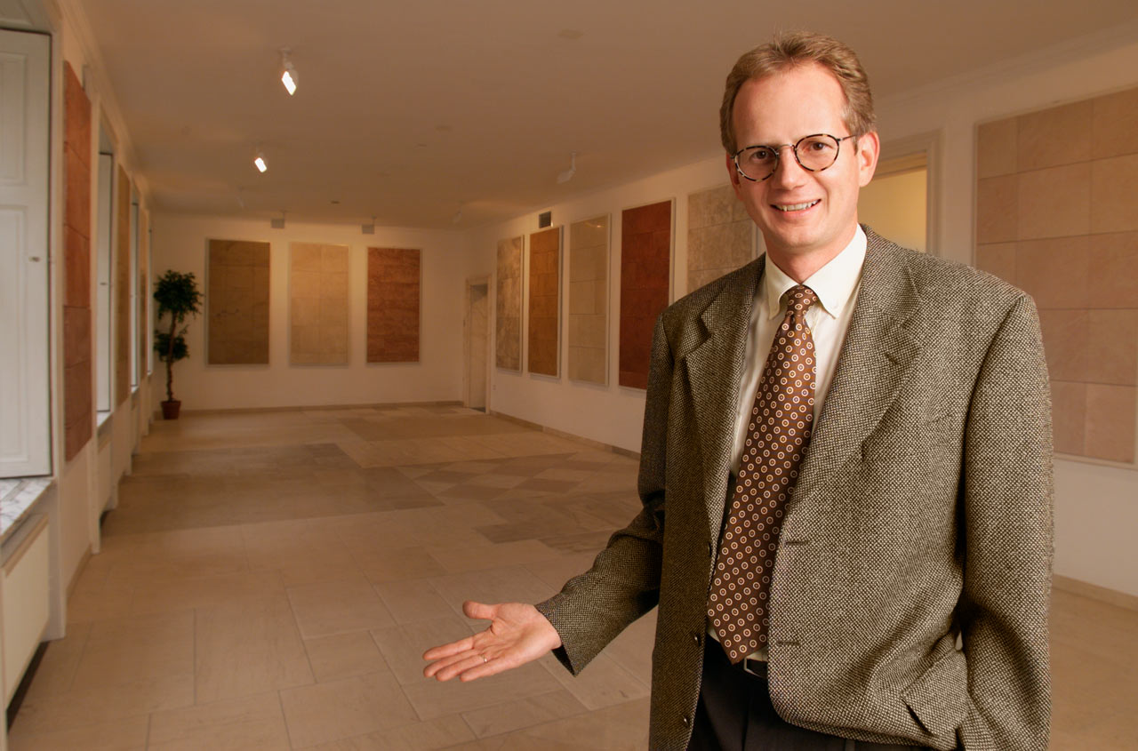 Thomas-Schubert-im-Jahr-2000-in-der-neueröffneten-Villa-Schubert Thomas-Schubert-im-Jahr-2000-in-der-neueröffneten-Villa-Schubert
