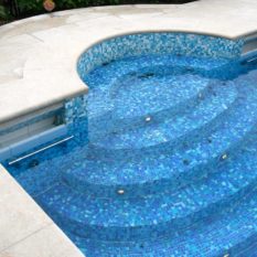 VILLA 1920 MOSAIK IM POOL MIT LEVANTE CREMA – 10