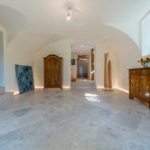 landhaus mit edeltravertin und schlossdielen refrenz